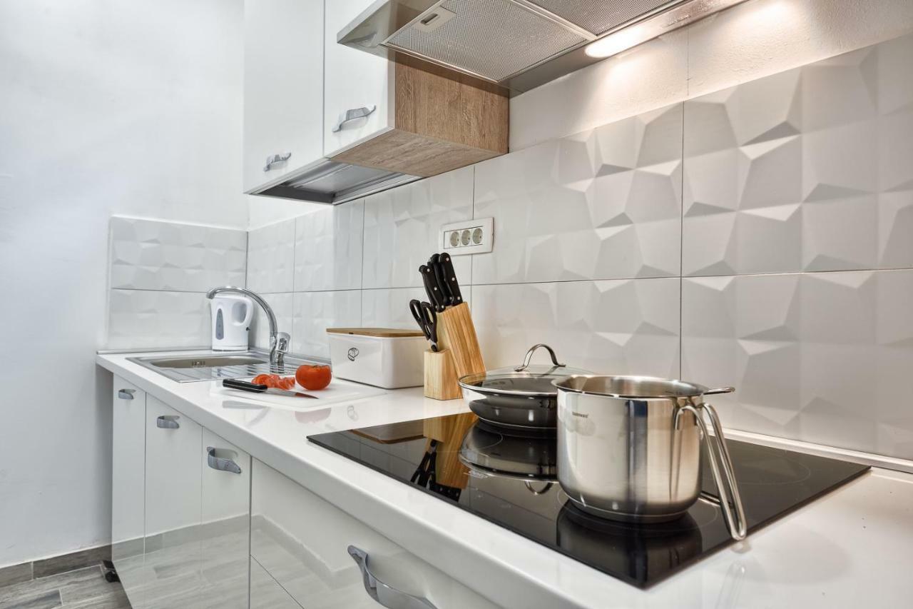 Apartment 20M From Arena Pula Zewnętrze zdjęcie